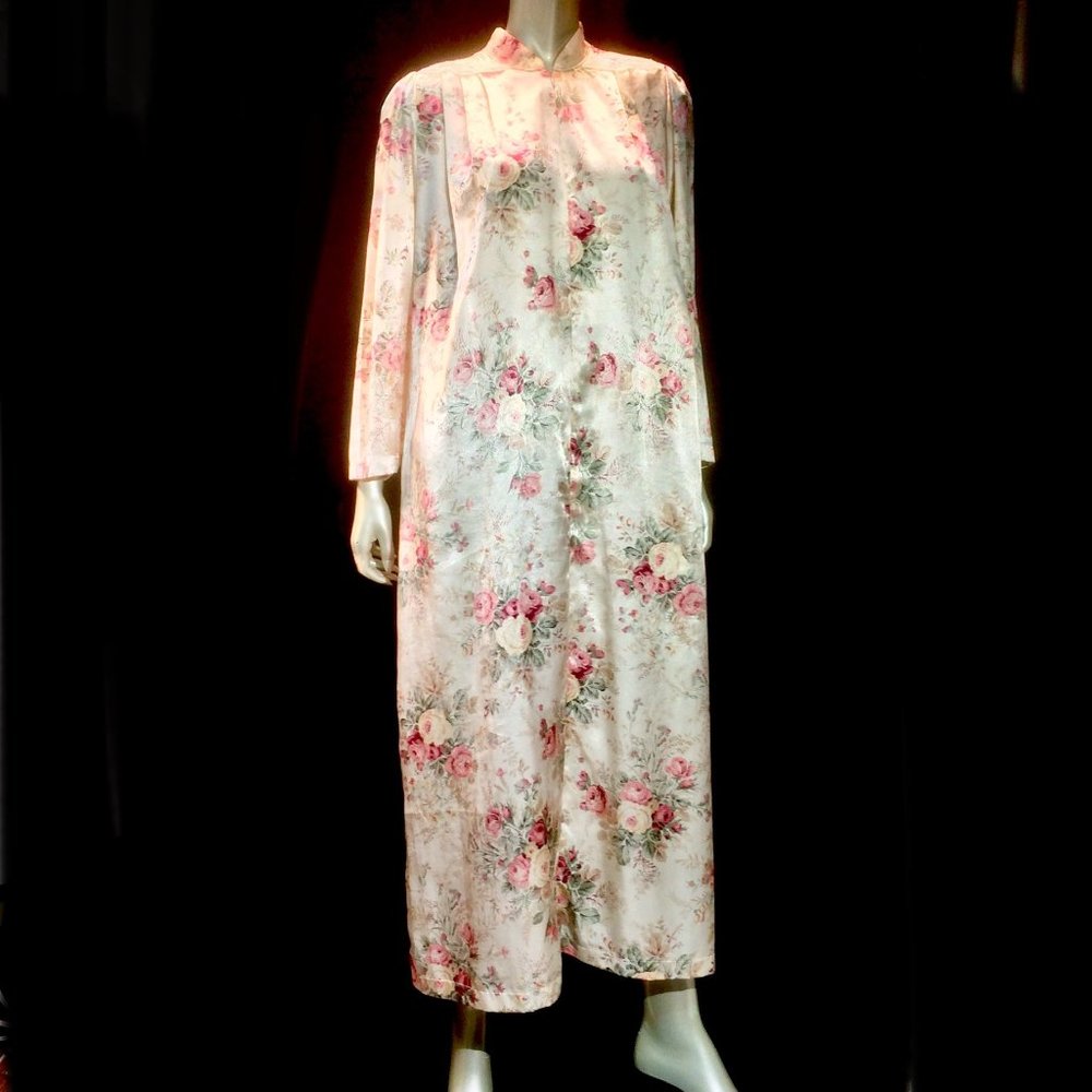 Christan Dior Rose Robe Lounger